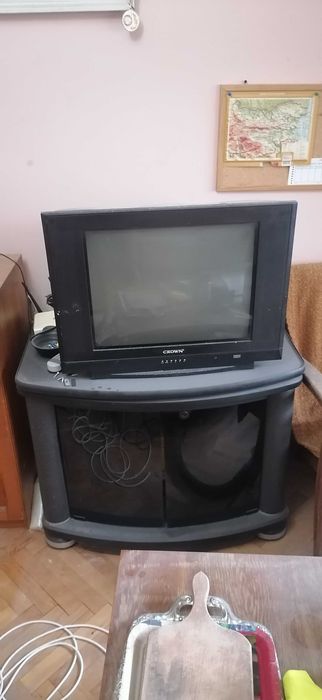 Шкаф за телевизор