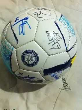 CSM Resita Minge cu autografe - Banii merg la un baiat bolnav .