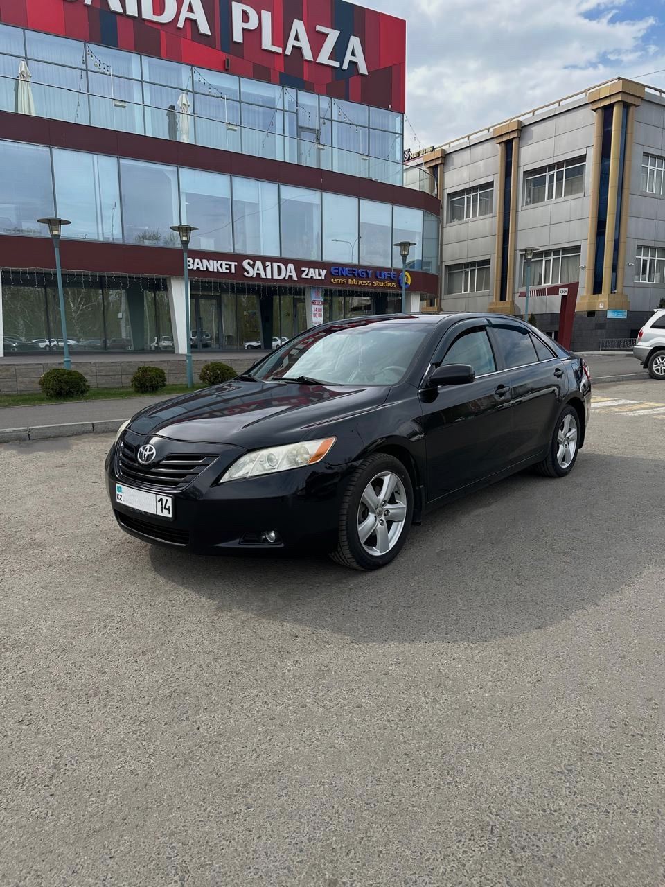 Продам автомобиль Тойота Camry