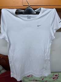 Tricou dama Nike