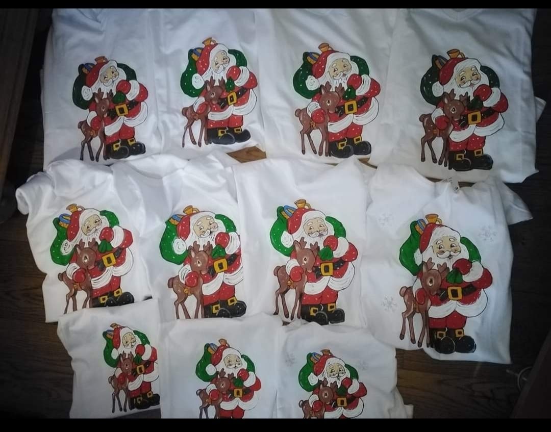 Tricouri pictate manual tematică de Crăciun