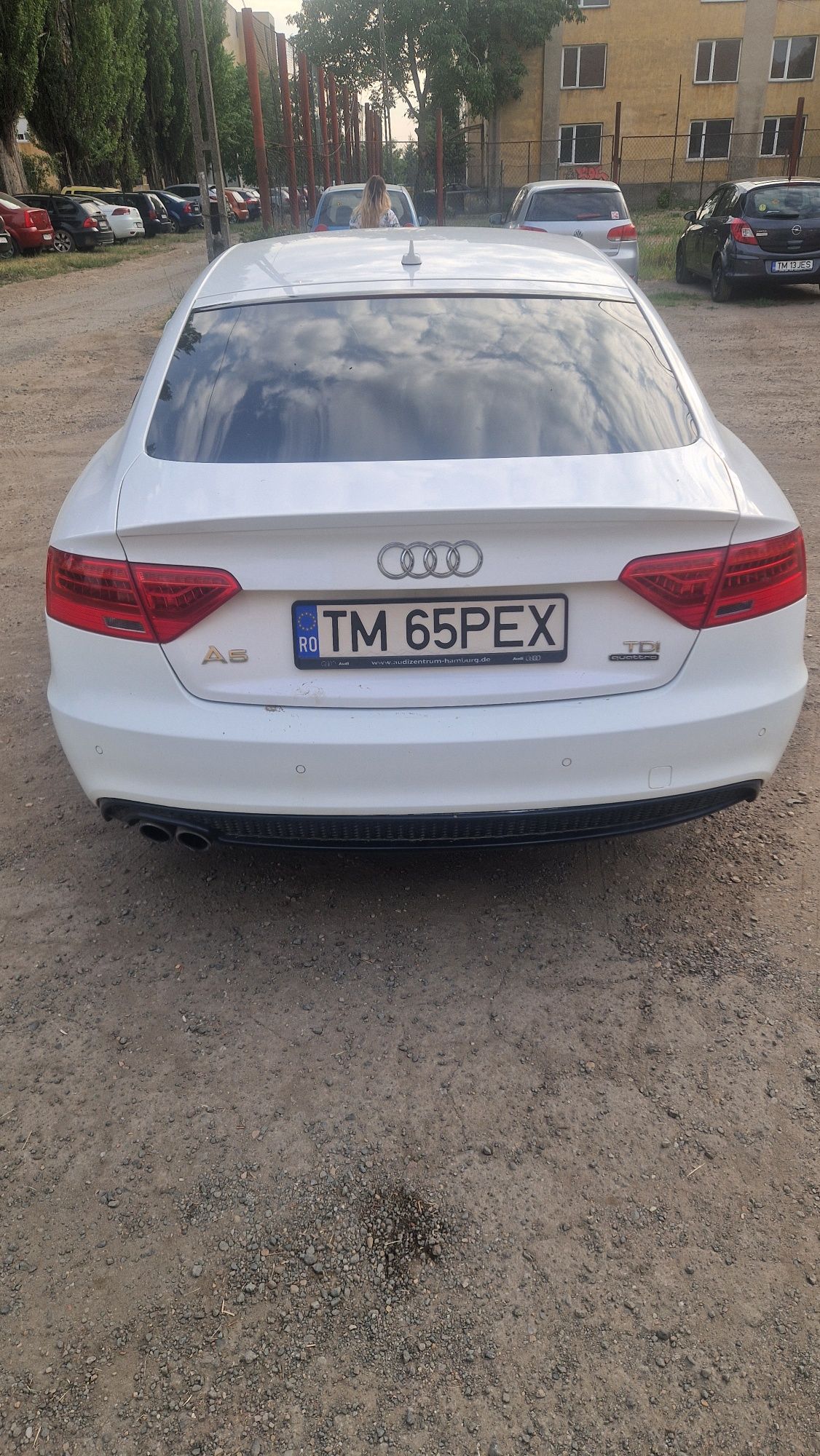 Vând sau schimb cu suv