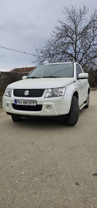 Vând Suzuki Grand Vitara 3 usi
