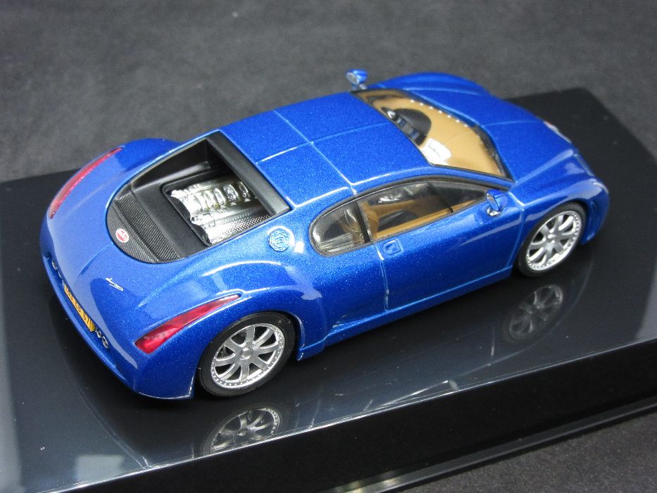 Macheta Bugatti Chiron Autoart 1:43