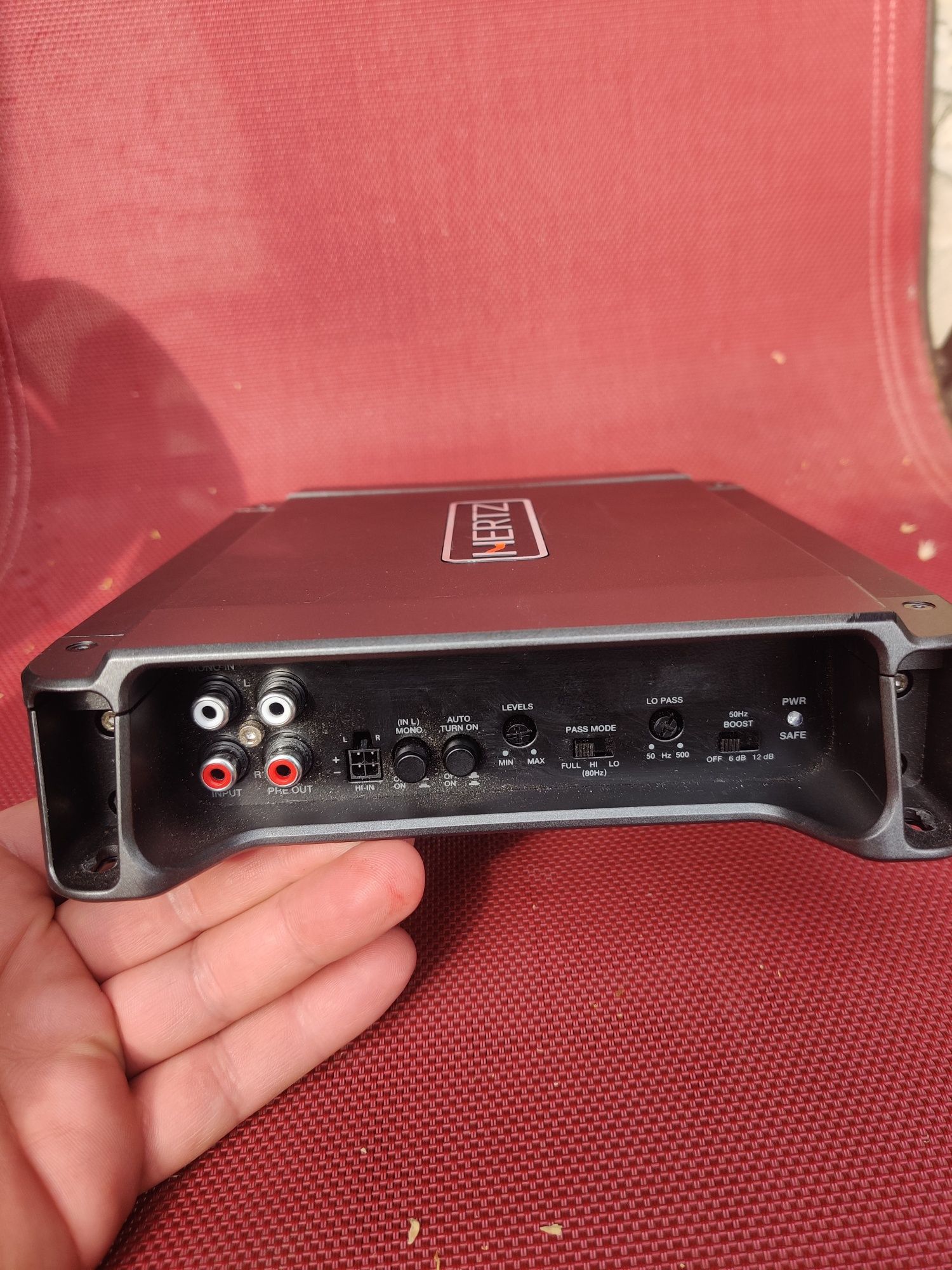 Statie , amplificator auto HERTZ HCP2