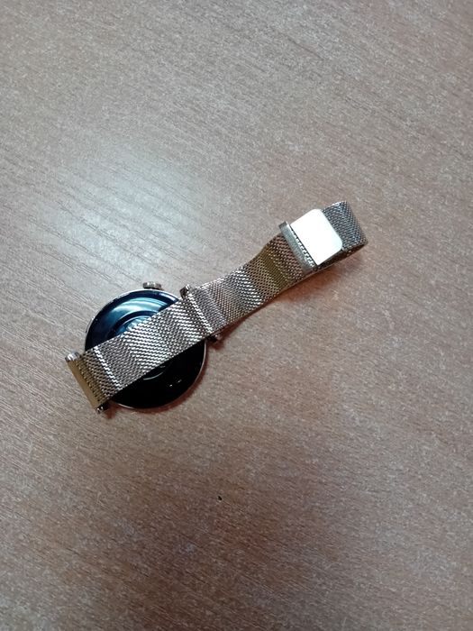 Смарт часовник..