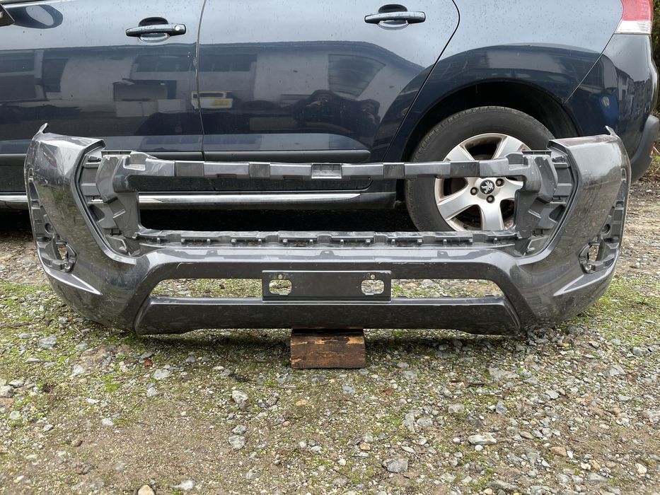 Предна броня за Тойота Хайлукс Toyota Hilux 2020-