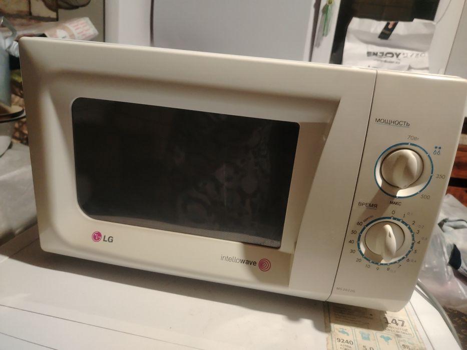 Продам микроволновую печь, б/у в отличном рабочем состоянии