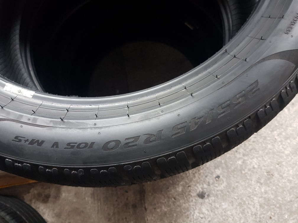 Pirelli 255/45 R20 105V M+S iarnă