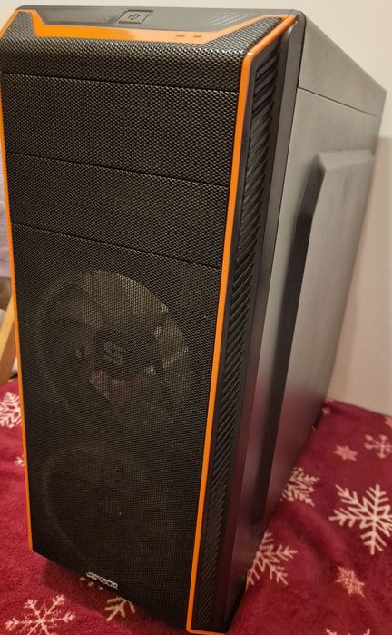Vând unitate gaming I7