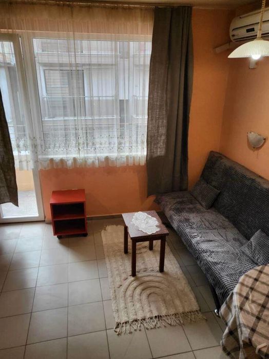 Дава се под наем Двустаен апартамент в Варна, Колхозен пазар - 50 кв.м за 350 € - Снимка #4