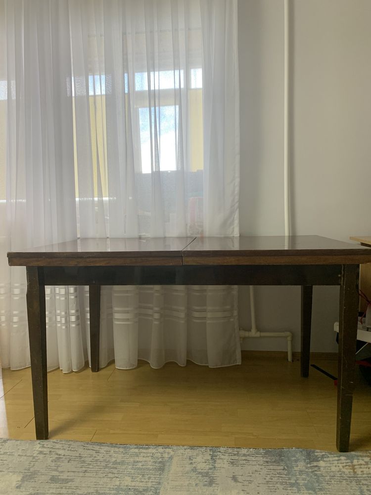 Продам стол раздвигающийся