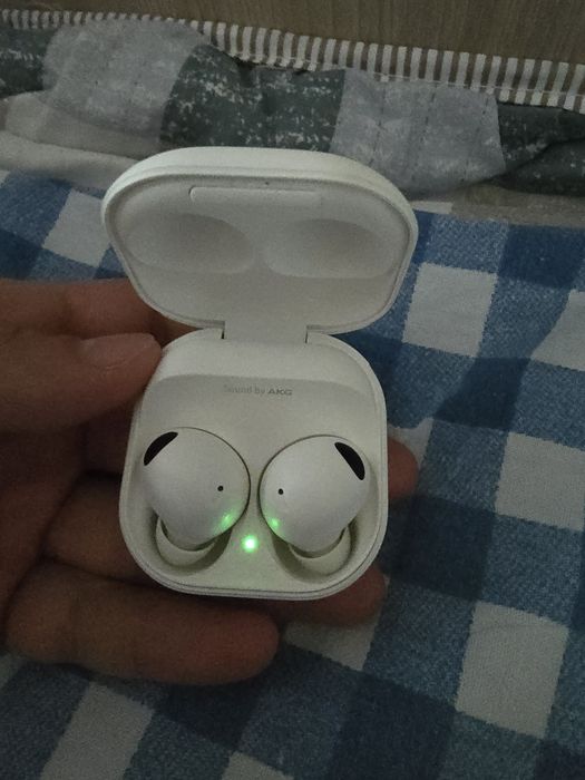 Galaxy buds 2 pro white