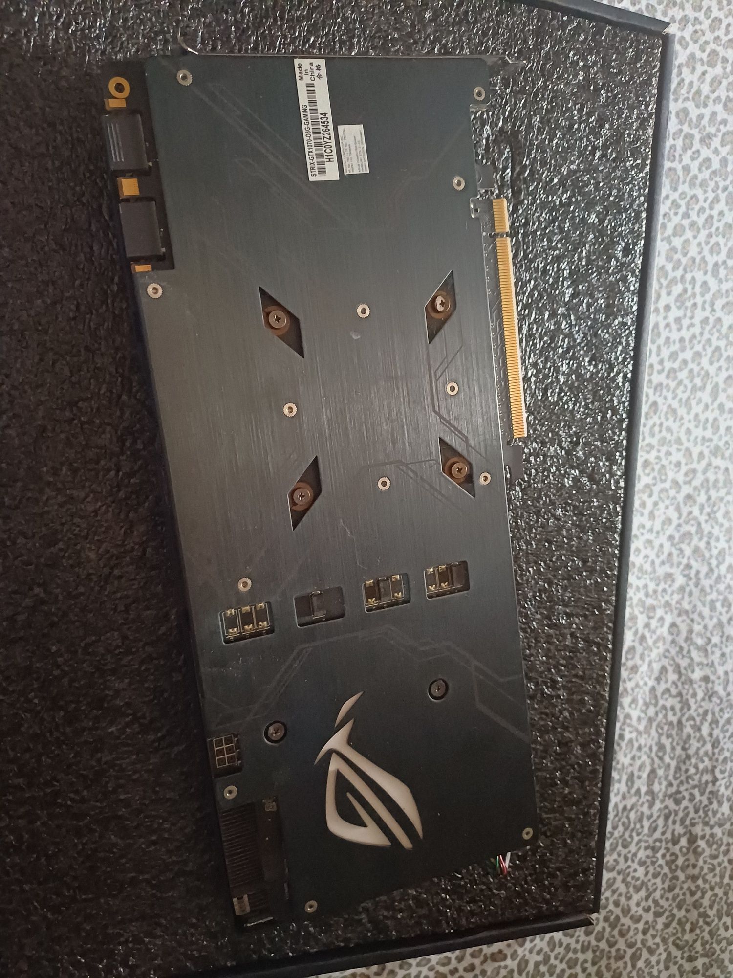GTX 1070 8gb rog strix ,defecta