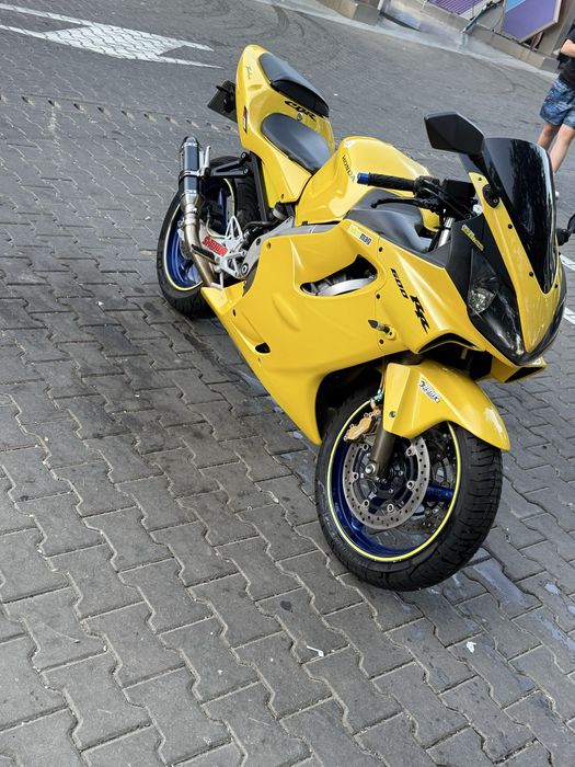 Honda Cbr F4i an fabricatie 2002