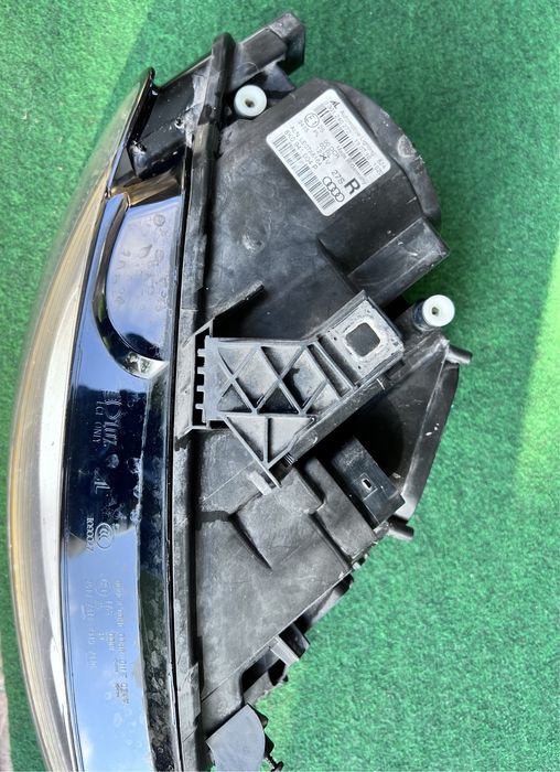 Vand faruri dreapta Audi A4 B8 led original si aftermarket