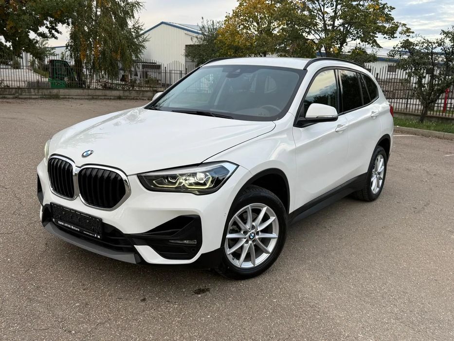 BMW X1 2.0d S-drive Automat 2020 E6 Distronic Clima Navi BiXenon, Recent Adus