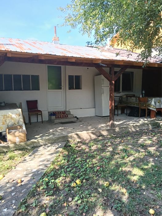 Casă cu teren 473 mp, cu toate utilitatile, Bănești, Prahova - 65000€