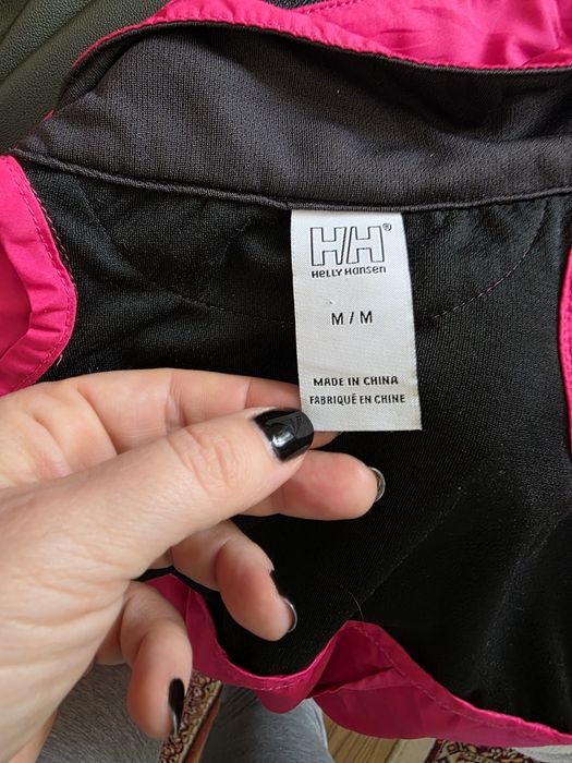 Vând geaca de alergat HH ,Helly Hansen