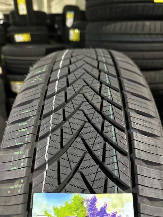 Нови всесезонни ROTALLA SETULA 4 SEASON RA03 215/60R17 100V XL НОВ DOT