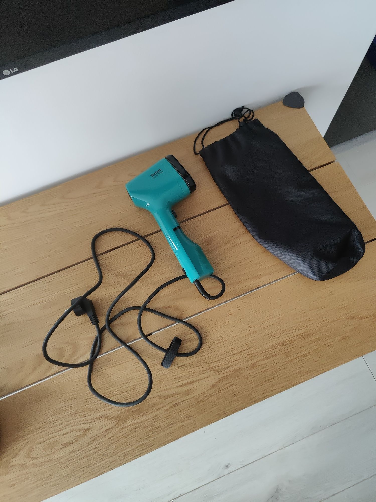 Aparat de calcat Tefal