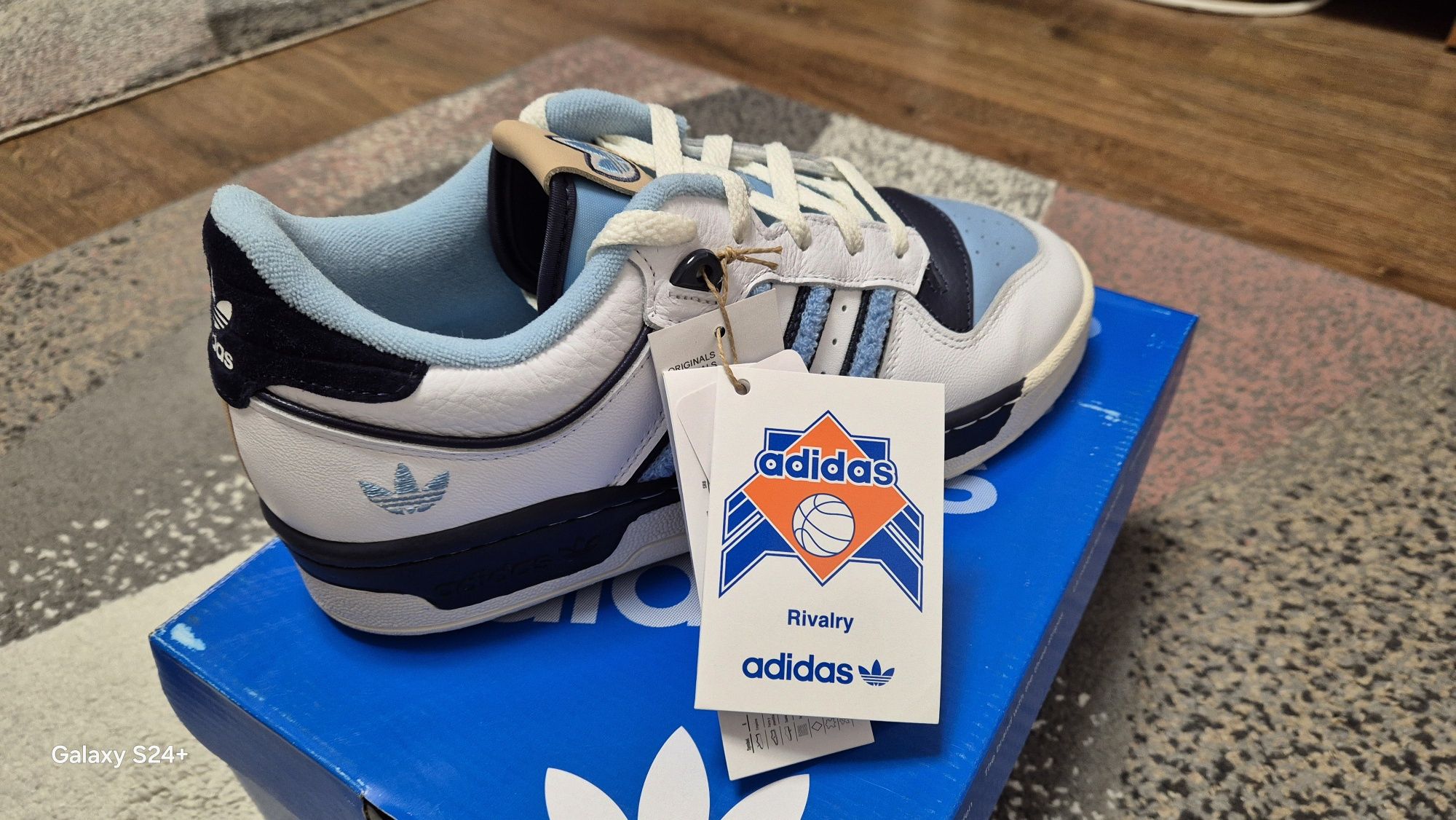 Vand Adidas Clasic Piele Naturala Nou Model Deosebit