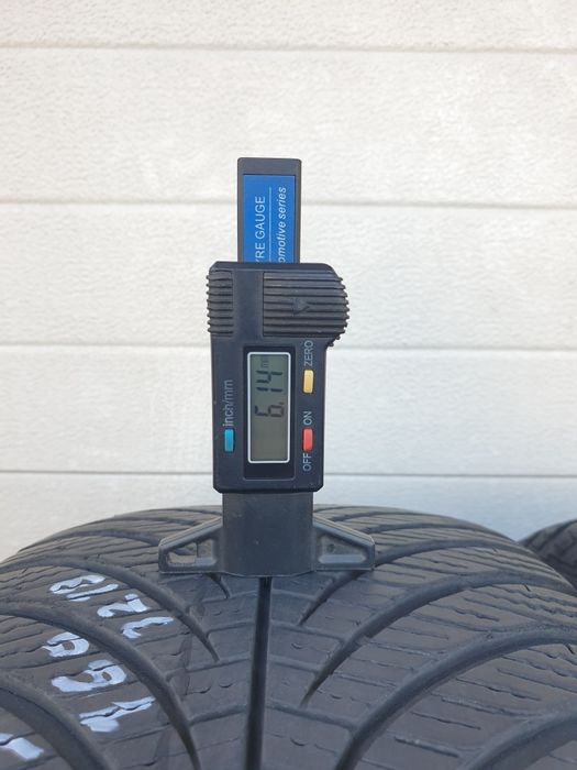 Всесезони гуми 2 броя GOODYEAR Vector4seasons 205 55 R16 дот 2318