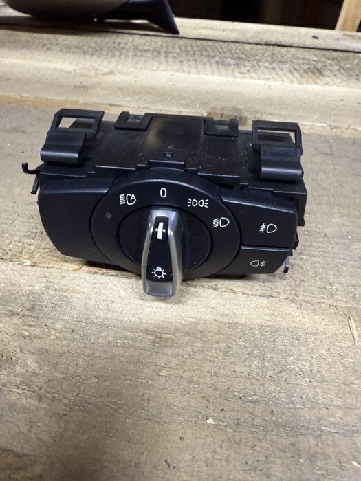 Bloc lumini bmw e90 e91 e92 e87 e81 e82 e88 e84