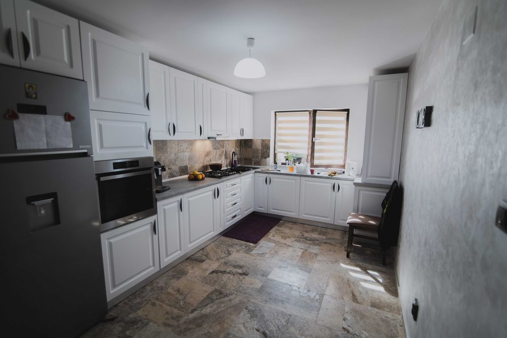 Depozit Piatra Naturala Decorativa,Travertin si Marmura Thassos