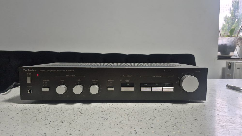 Amplificator Technics SU-Z25