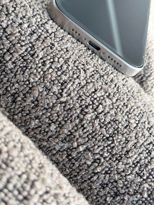 iPhone 15 Pro 256 GB в перфектно състояние