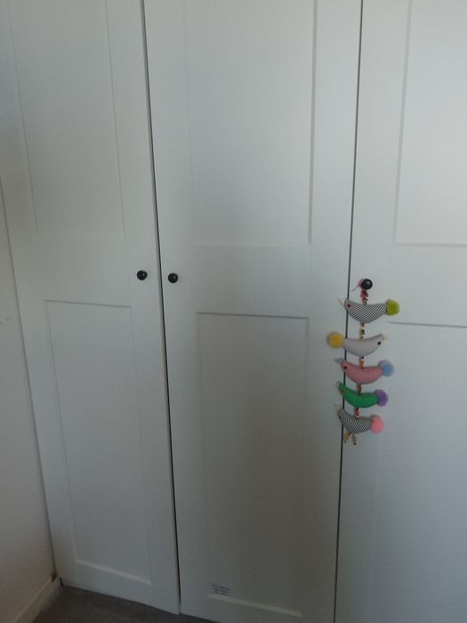 Трикрилен гардероб с копници ИКЕА 150/236/60