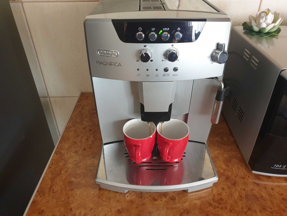 Espressor cafea automat Delonghi Magnifica-import
