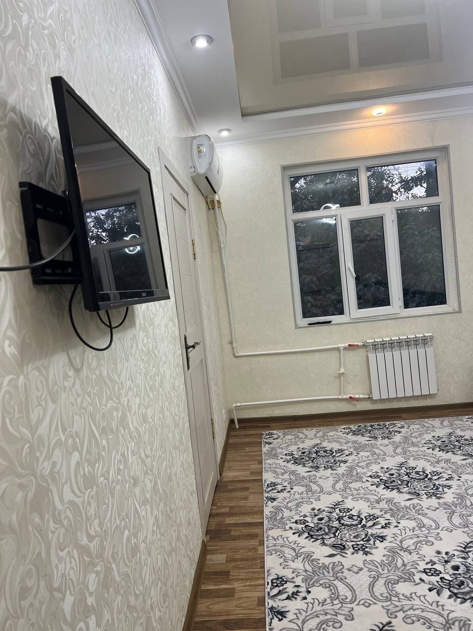 ~ метро Мирзо Улугбек, 1 комнатная квартира с ремонтом и обстановкой~