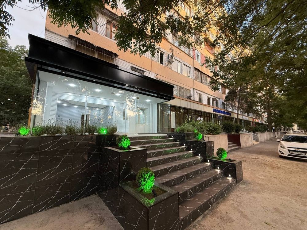 Аренда ПодОфис Ориентир Метро Новза  90м2 2300$ торг