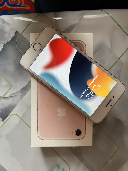 Iphone 7/ 32GB / розовый