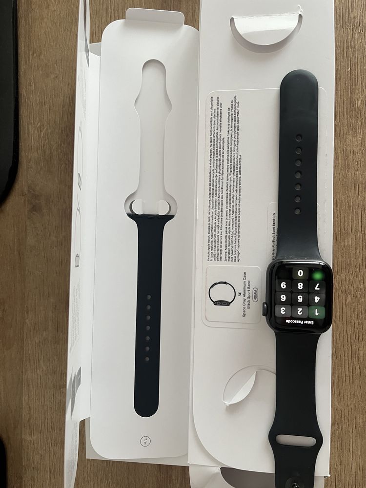 Apple watch SE space gray 40mm