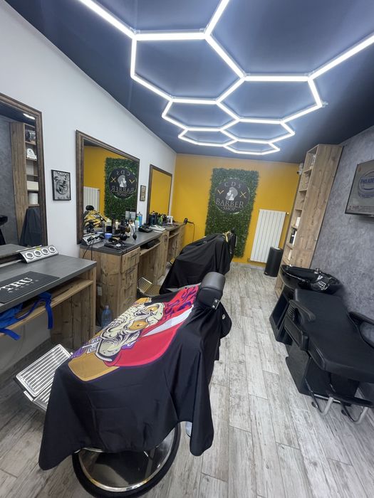 Inchiriez scaun frizerie