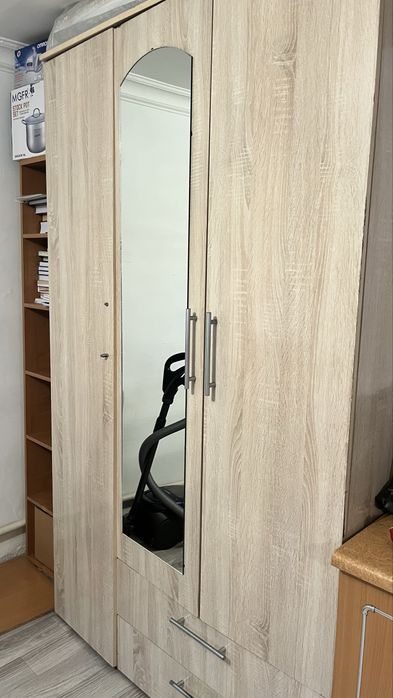 Шкаф шифонер б/у