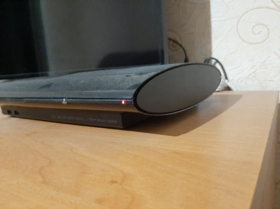Продам playstation 3 super slim