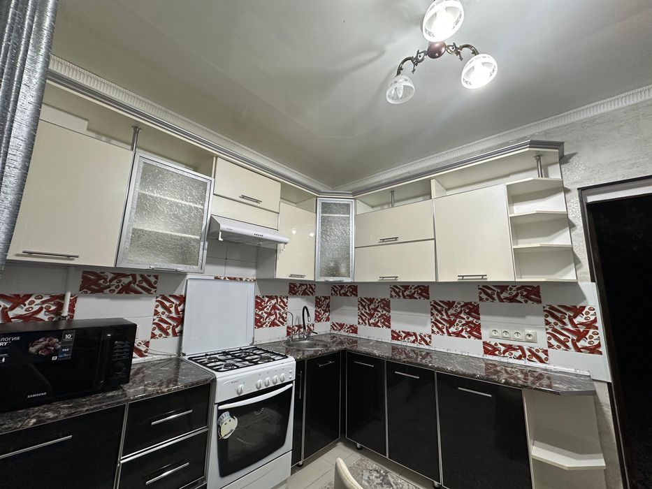 Кухонный гарнитур б/у