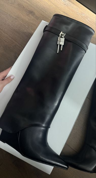 Ботуши актуални широки