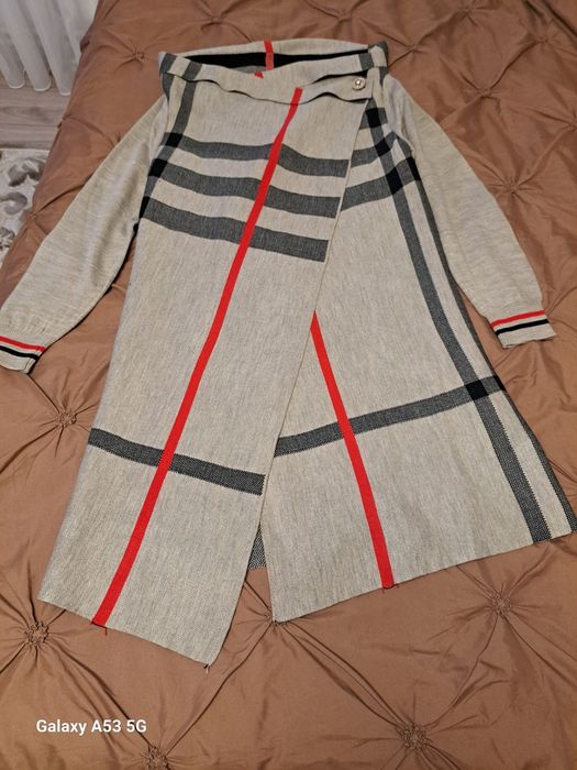 Pulovăr(  tip cardigan) damă pret 50