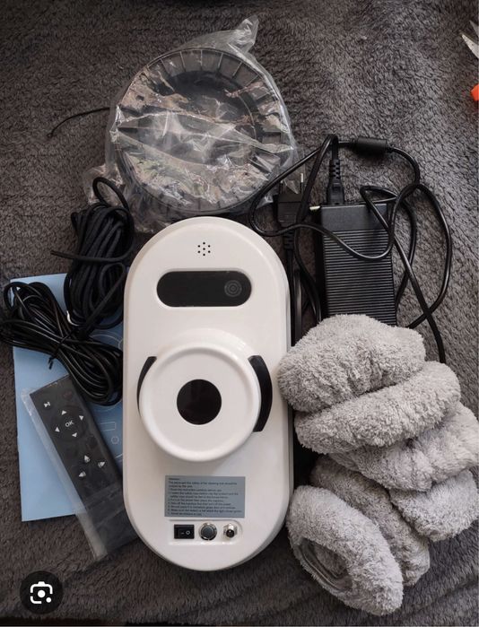 Робот за почистване на прозорци