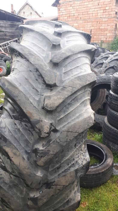Anvelopa tractor 520/70R38