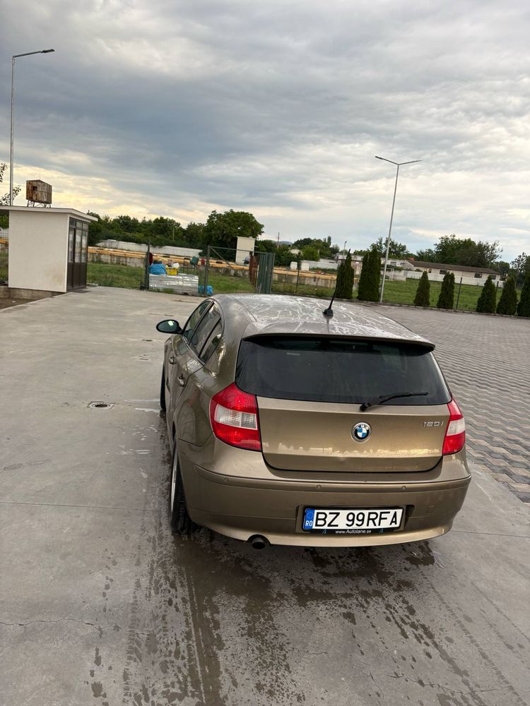 Vand bmw seria 1 2.0i