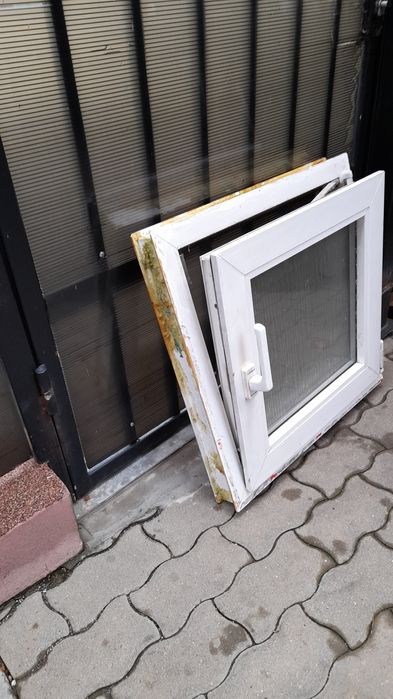 Tamplarie pvc  cu geam termopan