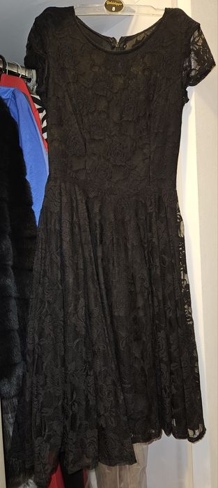 Rochie neagra dantela