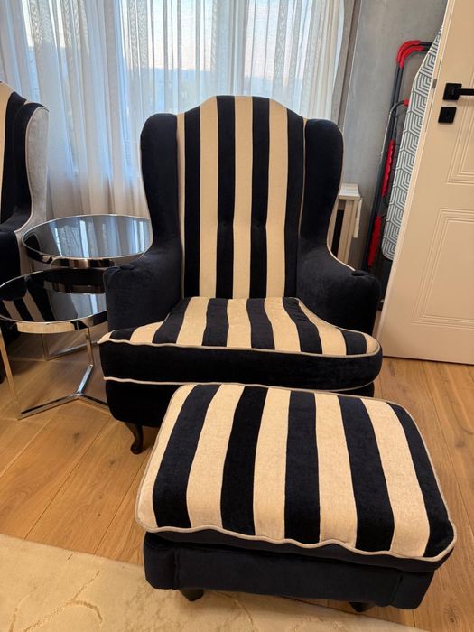 Fotoliu confortabil cu taburet – model deosebit, stare foarte bună