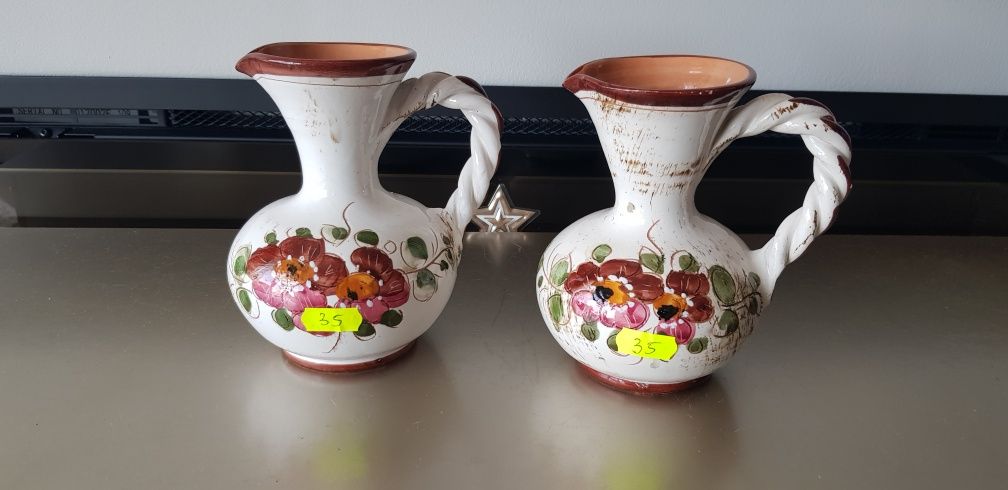 Carafe/cani vechi din ceramică italiană